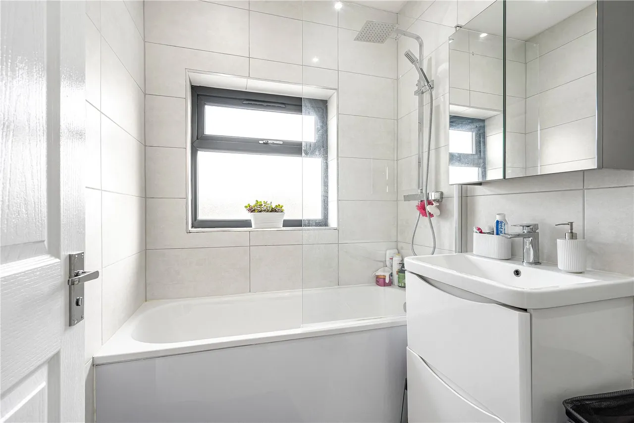Cranbrook Drive, Twickenham, TW2, photo 18