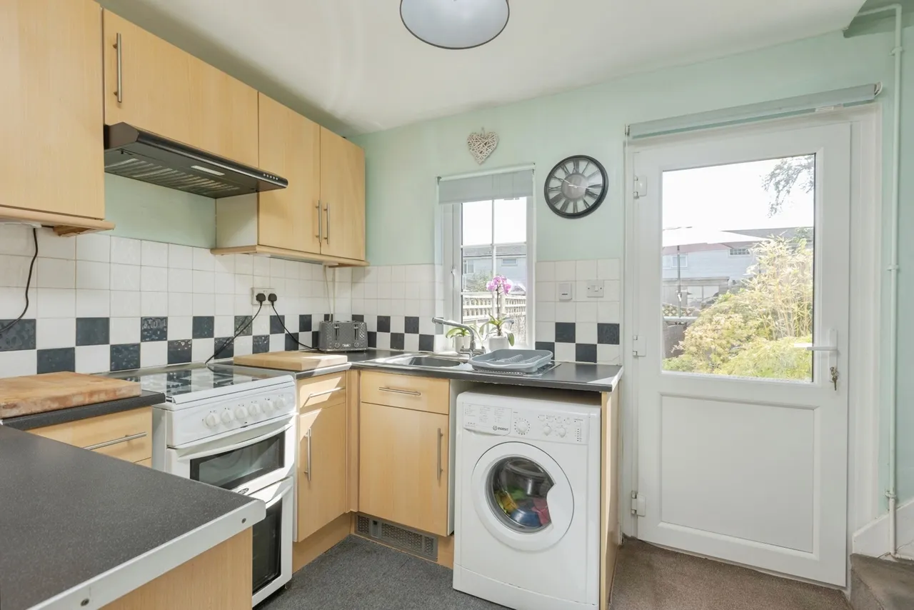 Henwood Green Road, Pembury, TN2, photo 2