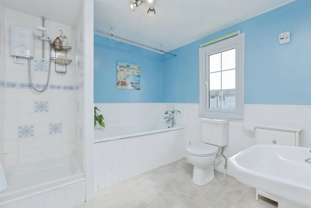 Henwood Green Road, Pembury, TN2, photo 8