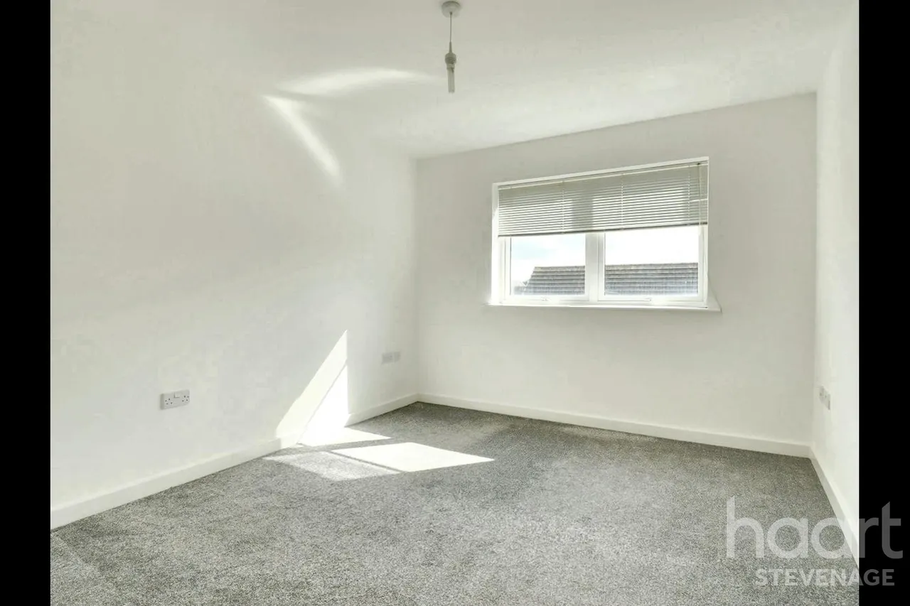 Admiral Drive, Stevenage, SG1, photo 9