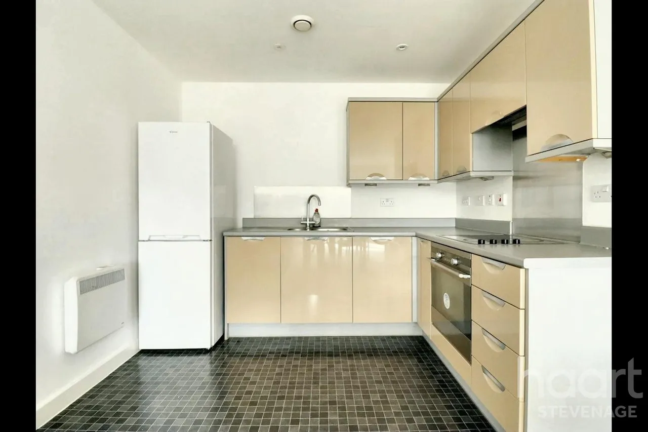 Admiral Drive, Stevenage, SG1, photo 8
