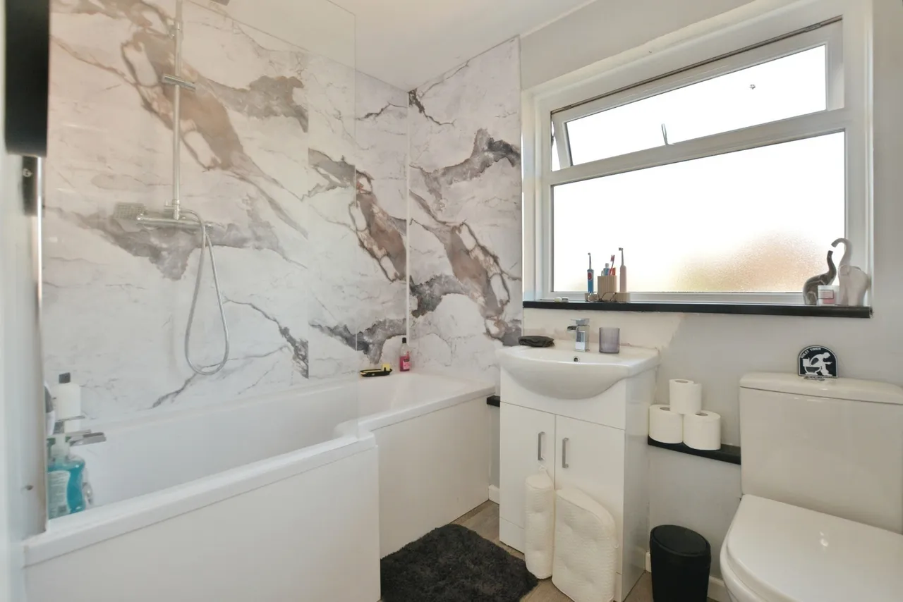 Brooks Way, Lydd, Kent, TN29, photo 9
