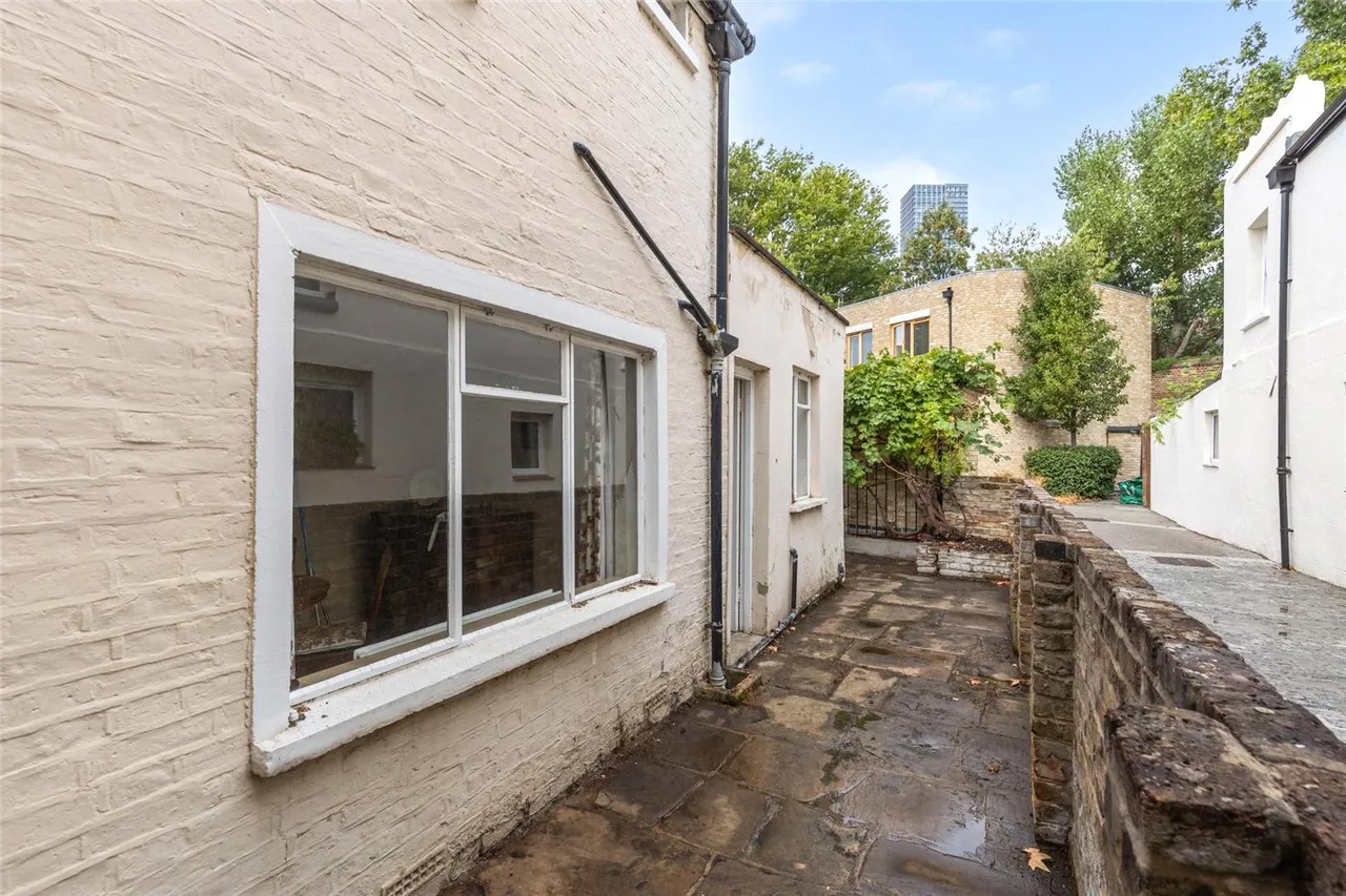 Meadow Road, London, SW8, photo 6