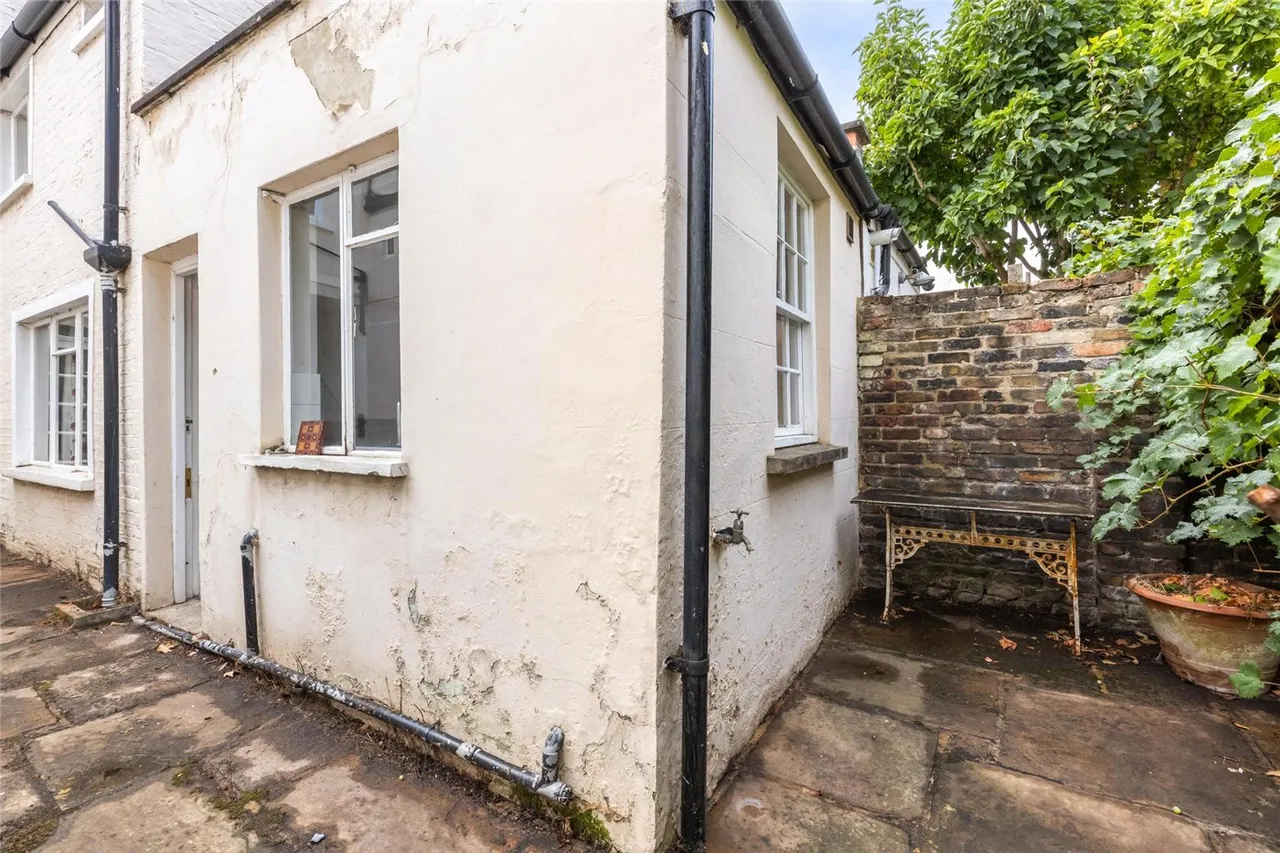 Meadow Road, London, SW8, photo 17