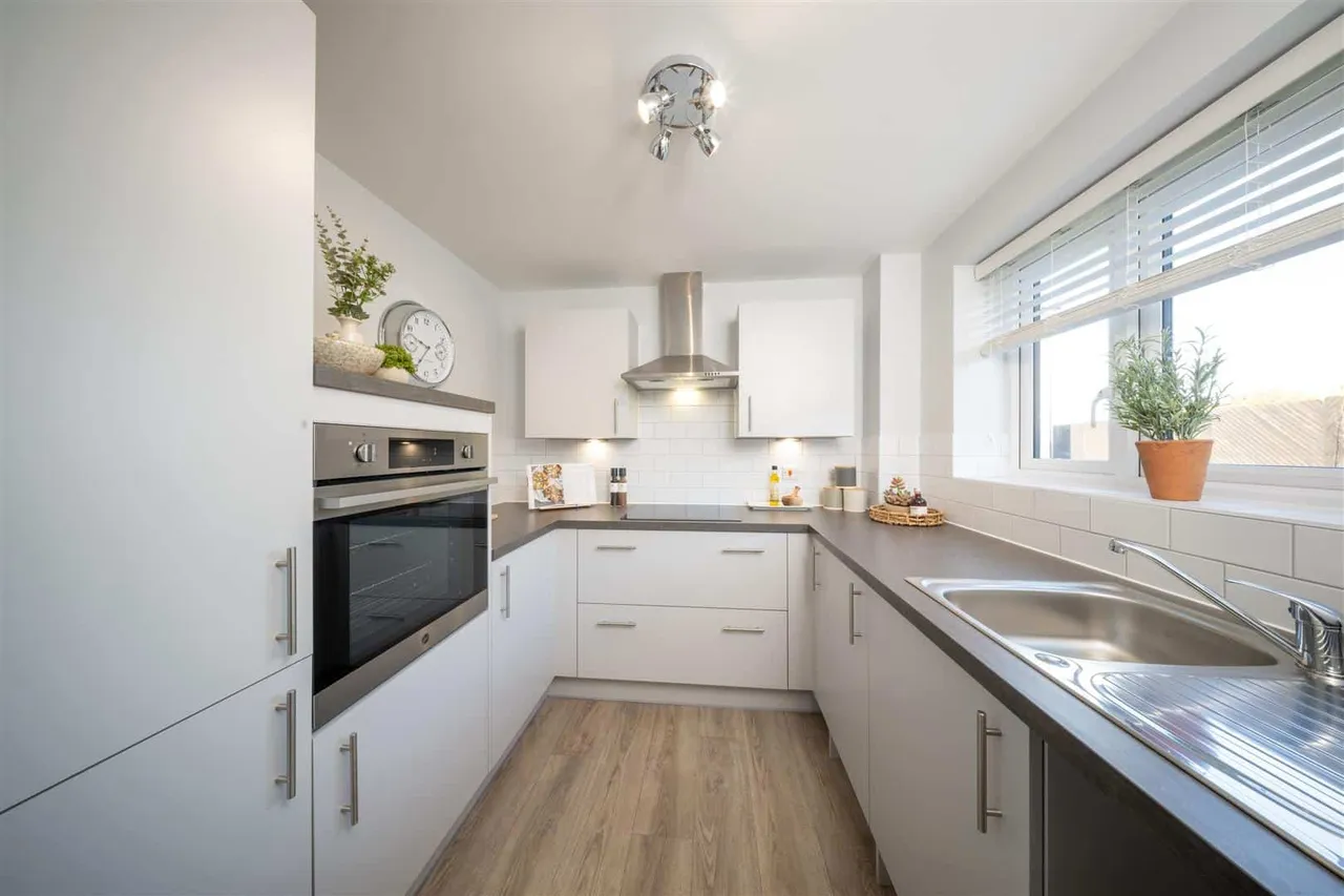 Nash Road, Westwood Cross, Margate, Kent, CT9 4LD, photo 4
