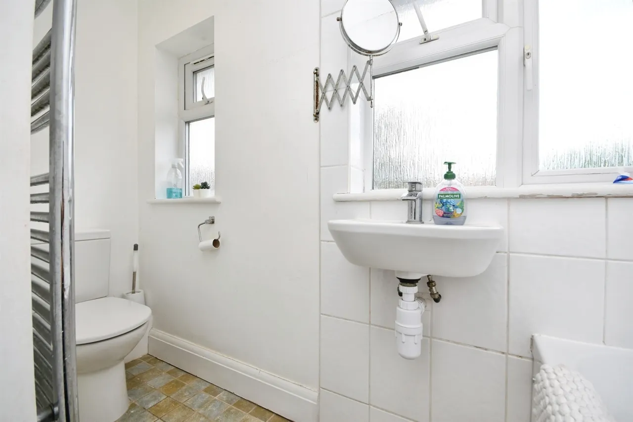 Carisbrook Road, Pilgrims Hatch, CM15, photo 19