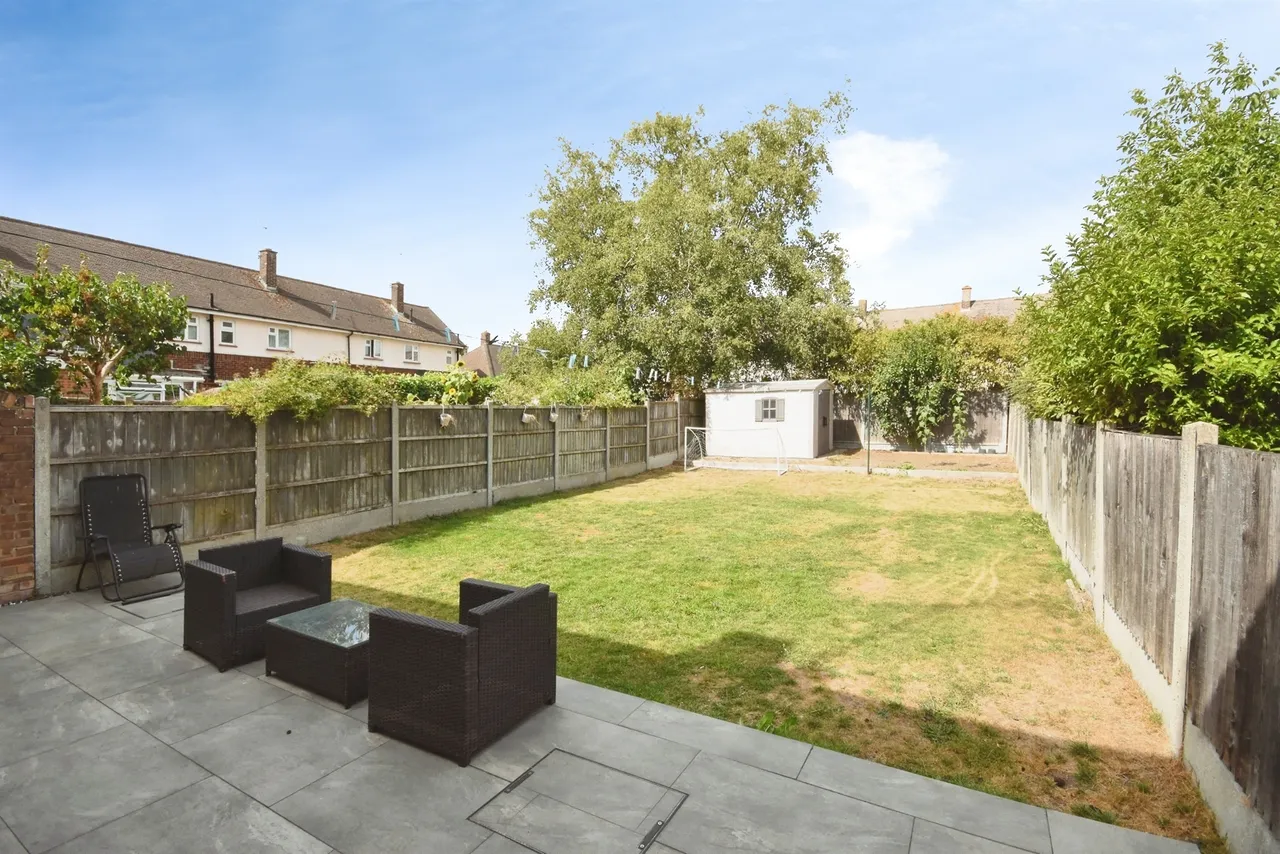 Carisbrook Road, Pilgrims Hatch, CM15, photo 21
