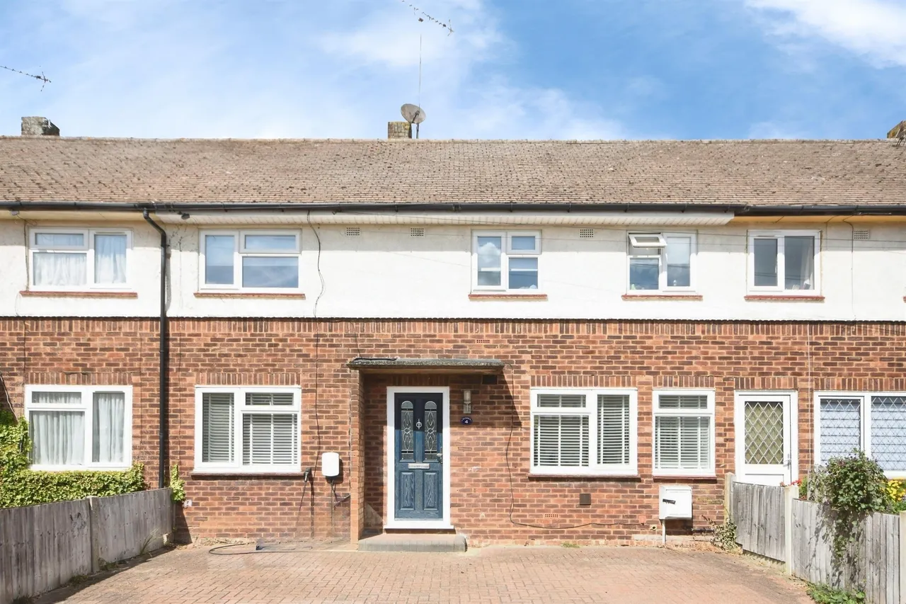 Carisbrook Road, Pilgrims Hatch, CM15, photo 25