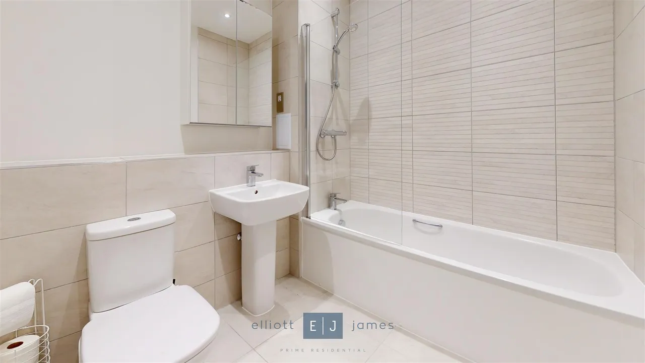 Academy Way, Loughton, IG10, photo 9