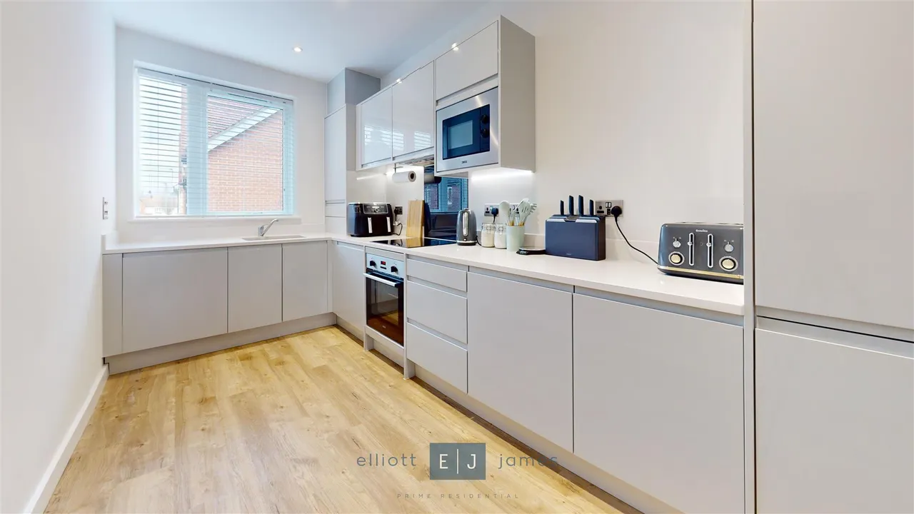 Academy Way, Loughton, IG10, photo 3
