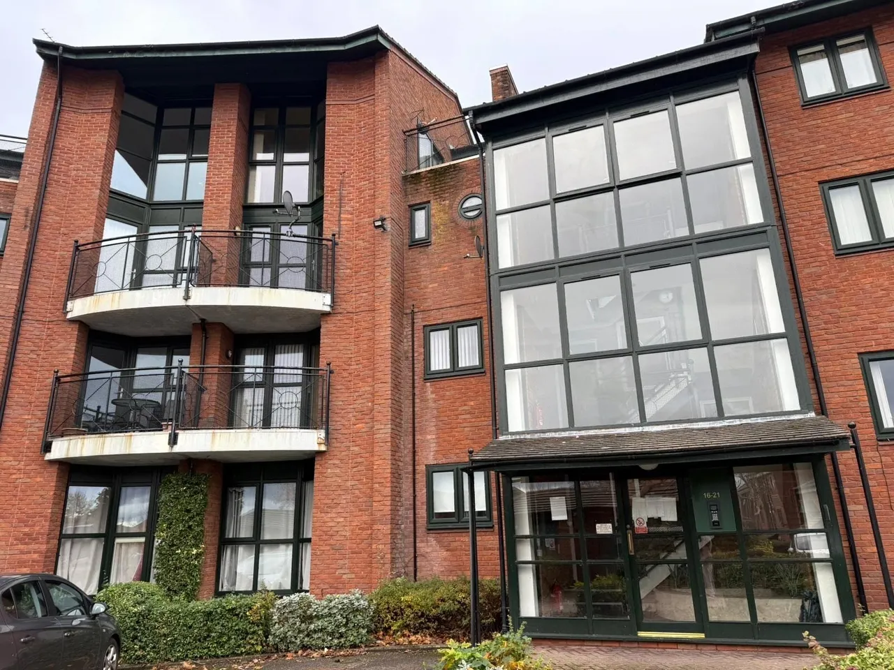 2 bed flat for sale, Priory Wharf, Birkenhead, CH41