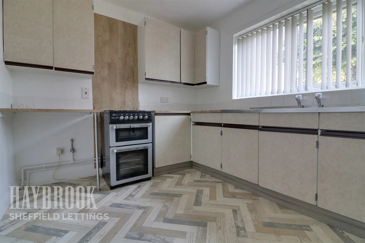 3 bed house to rent, West End Lane