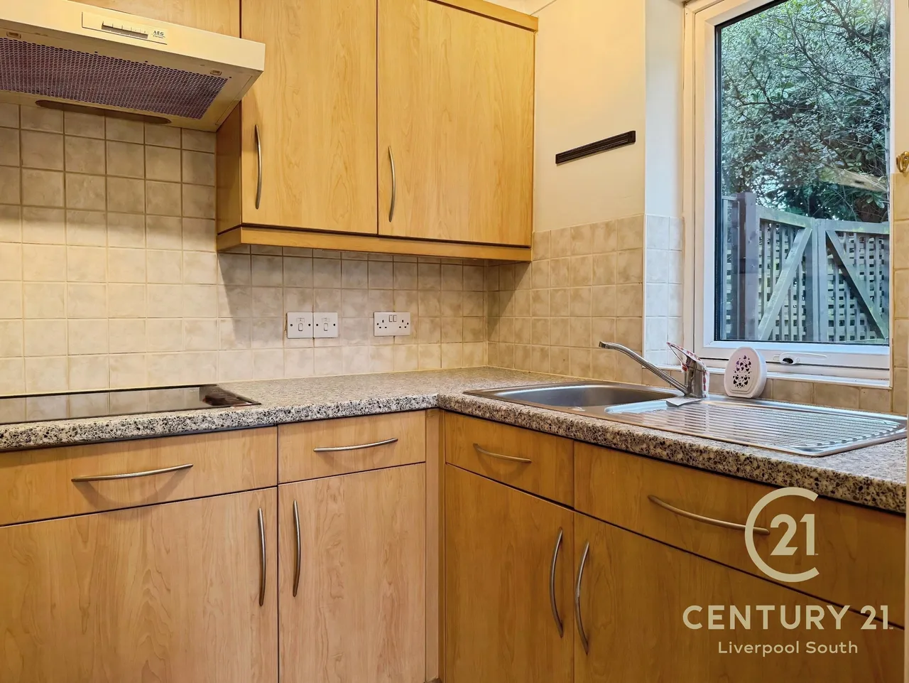 Woolton Road, L16, photo 6