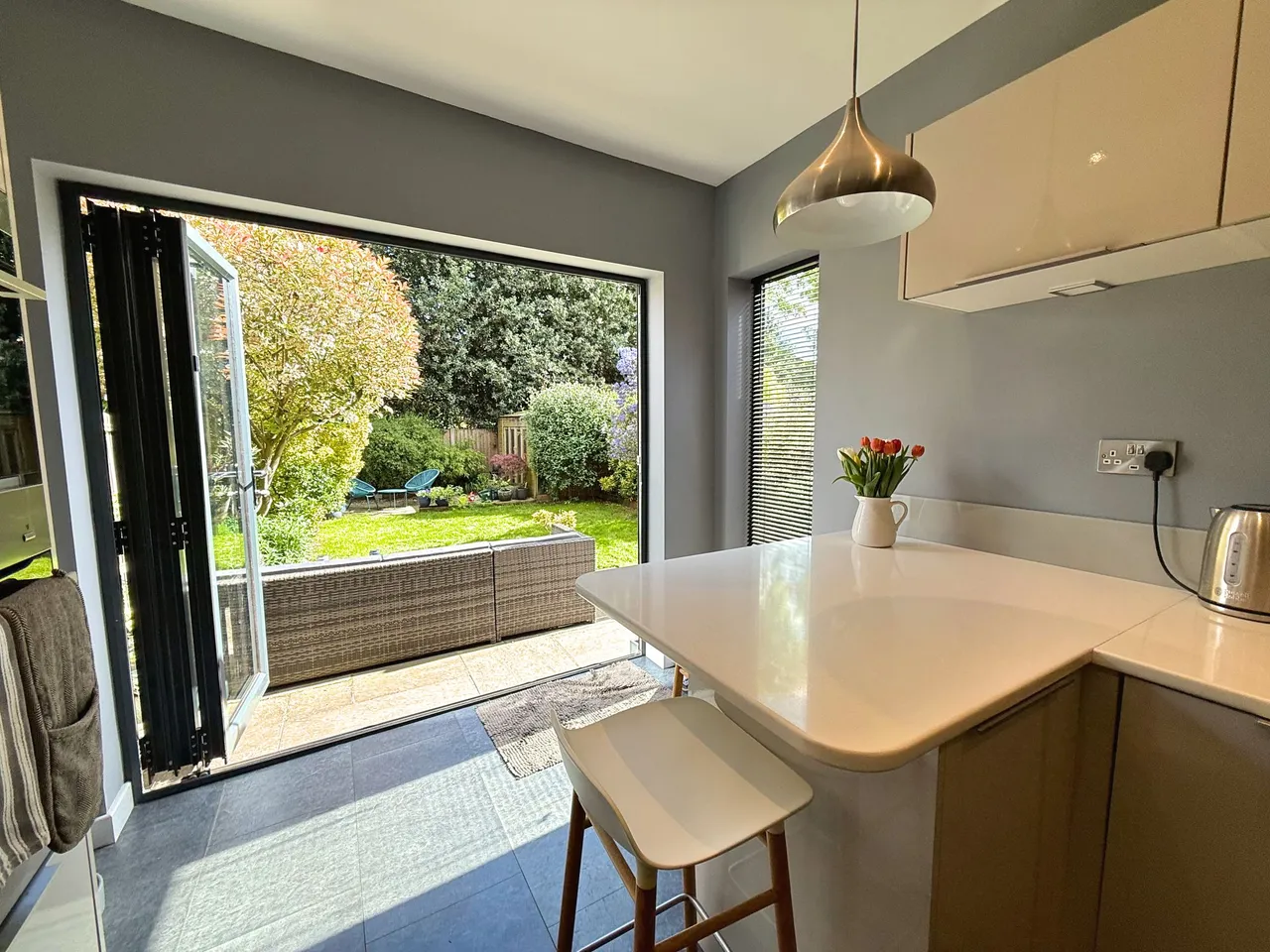 Mornington Road, Sale, photo 10