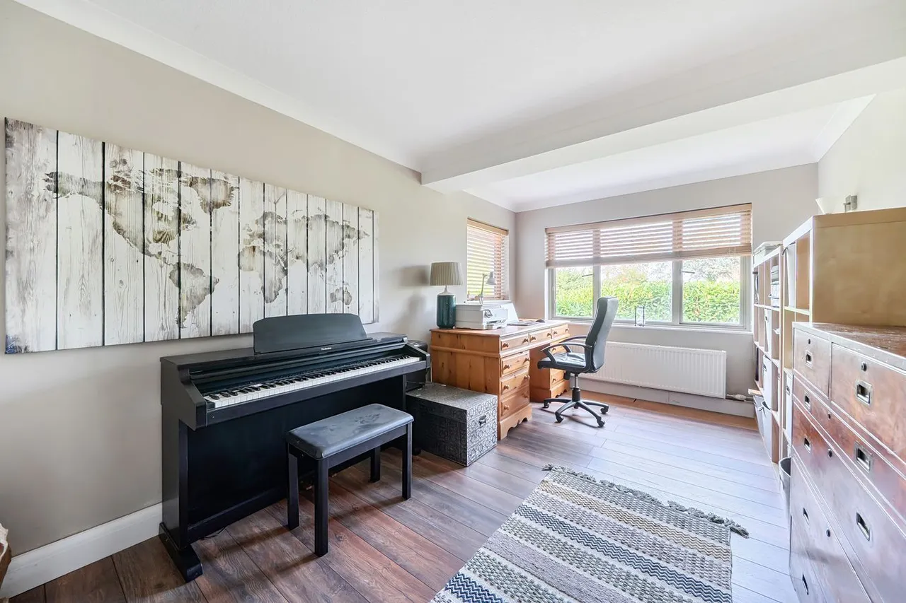Leys Lane, Frome, BA11, photo 9