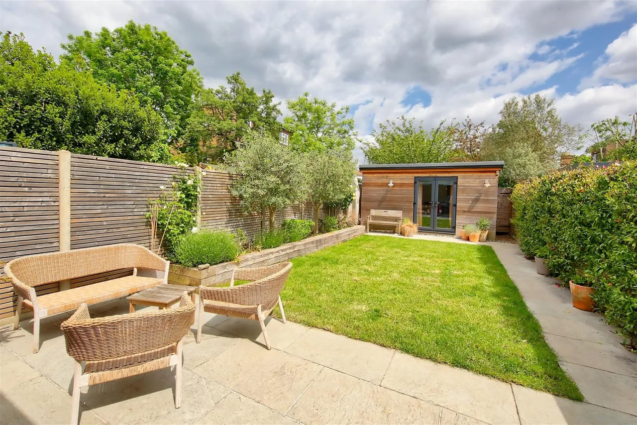 3 bed house for sale — Poplar Grove, New Malden KT3 3DN