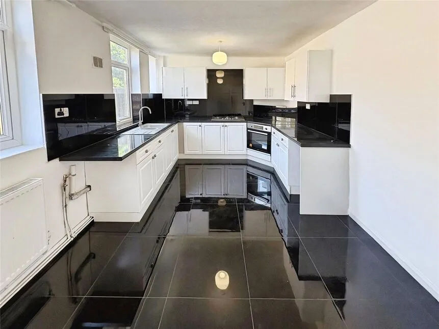Smith Square, Doncaster, South Yorkshire, DN4, photo 2