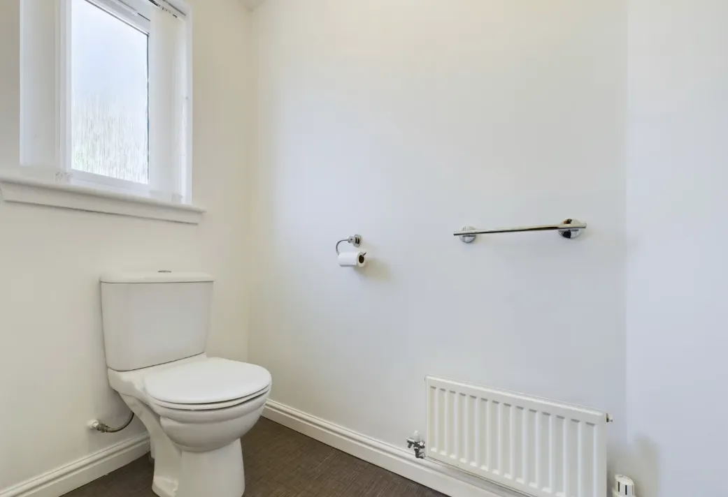 Methil Court, Hamilton, ML3, photo 5