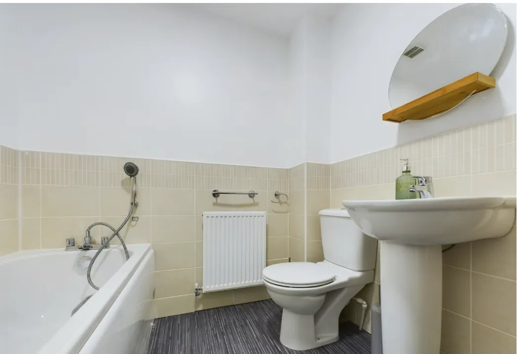 Methil Court, Hamilton, ML3, photo 9
