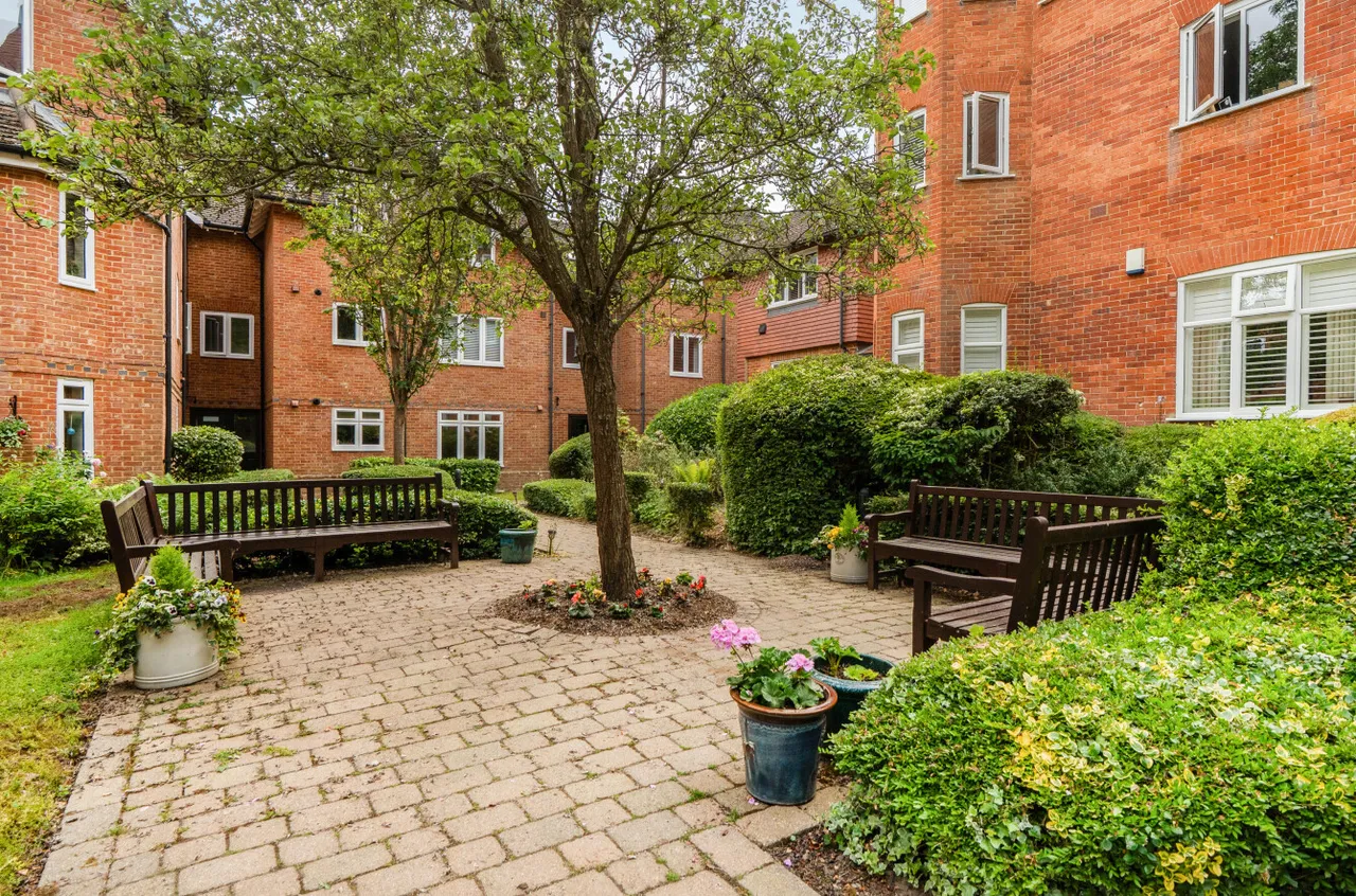 Lefroy Park, Fleet, GU51, photo 12