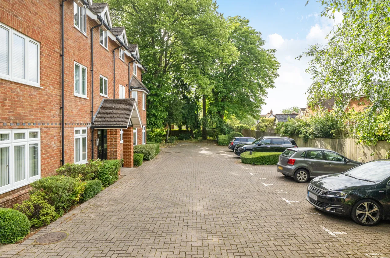 Lefroy Park, Fleet, GU51, photo 13