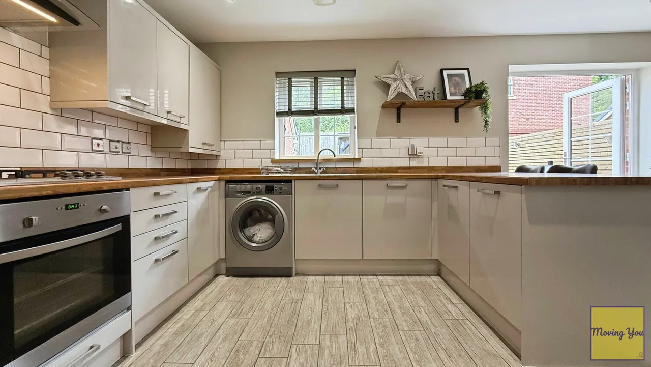 Sycamore Lane, Pontardawe, Swansea, SA8 4LL, photo 5