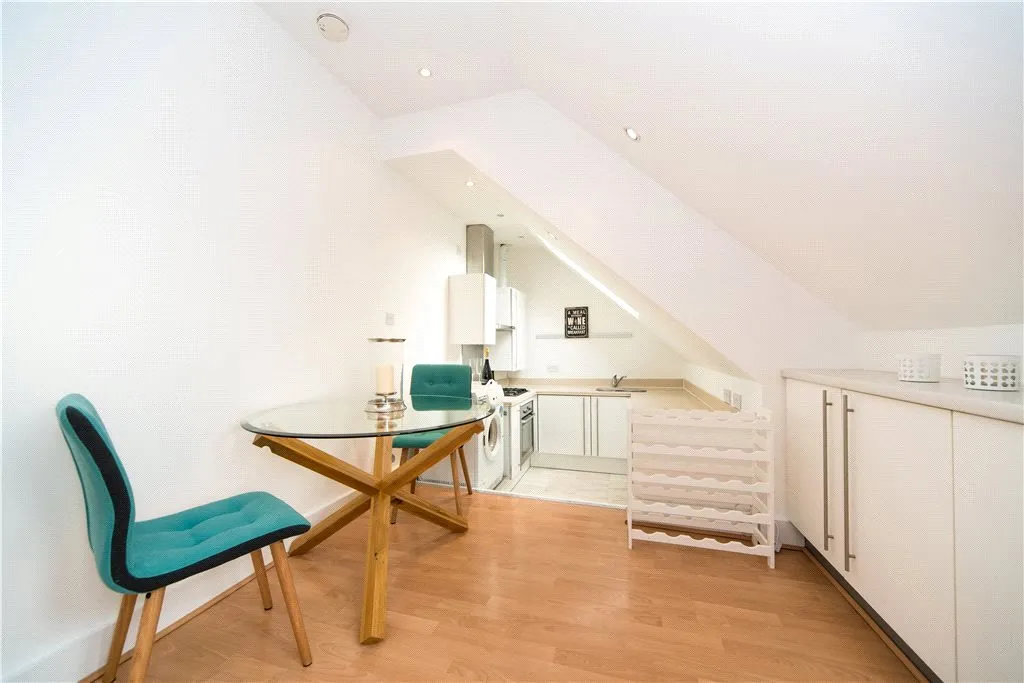 Copper Mews, London, W4, photo 10