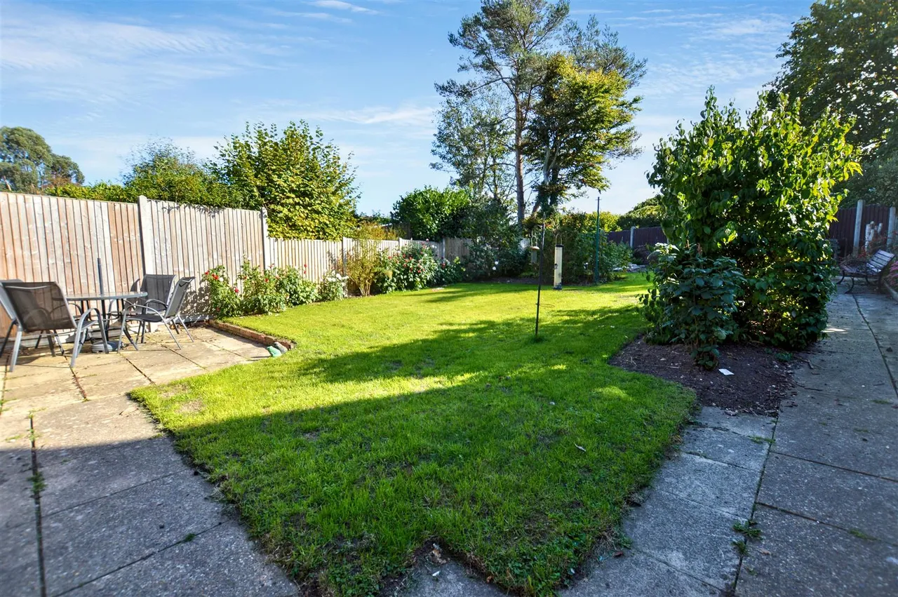 Church Road, West Beckham, NR25, photo 22
