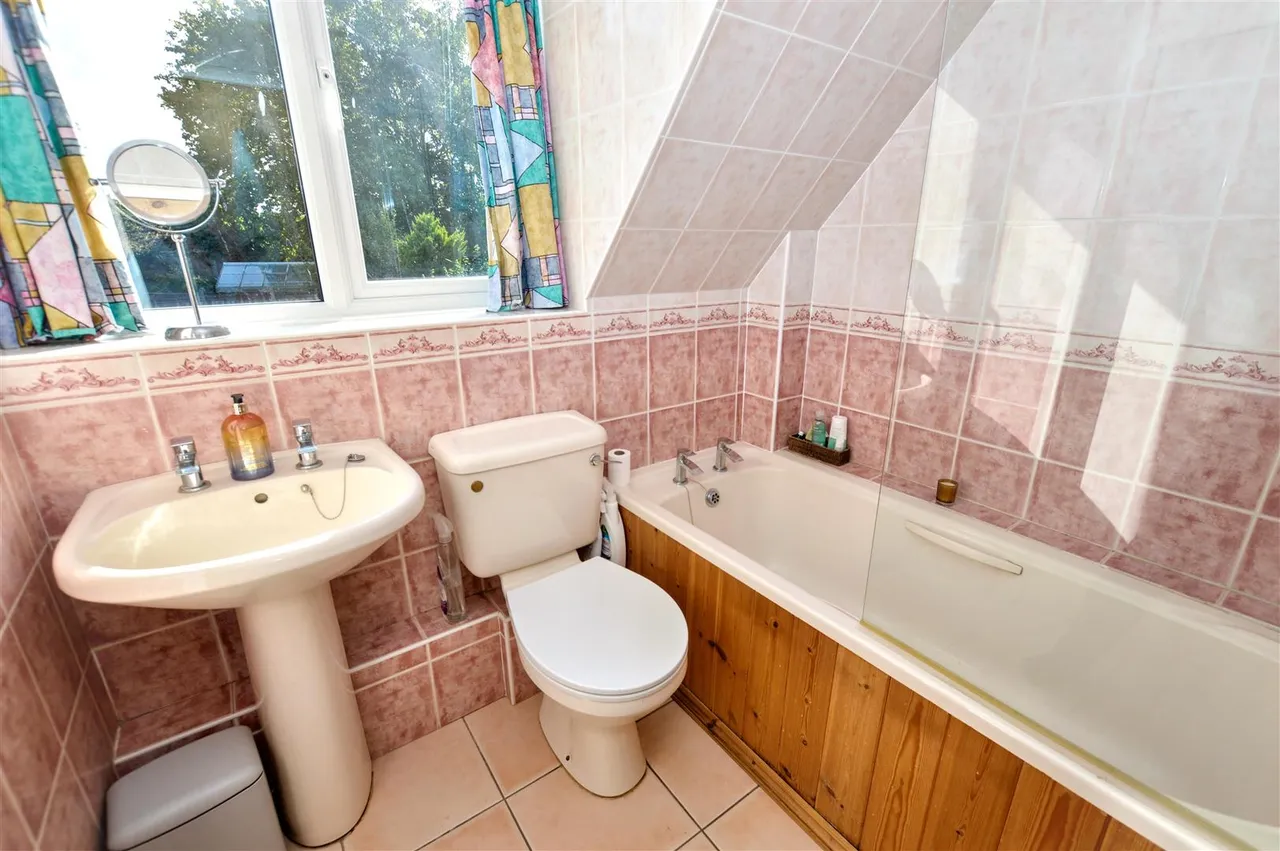 Church Road, West Beckham, NR25, photo 11