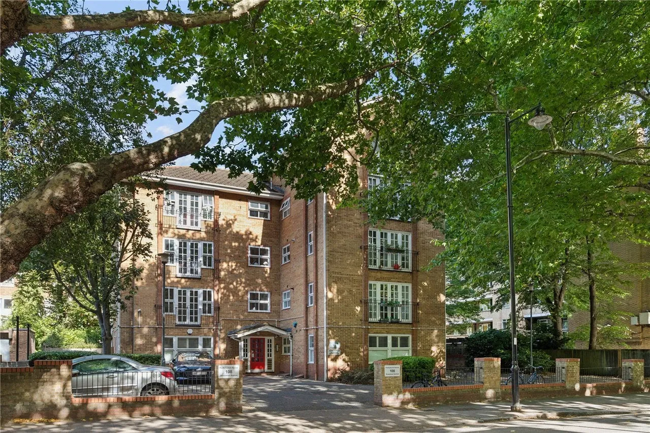 2 bed flat for sale, Grosvenor Avenue, London, N5