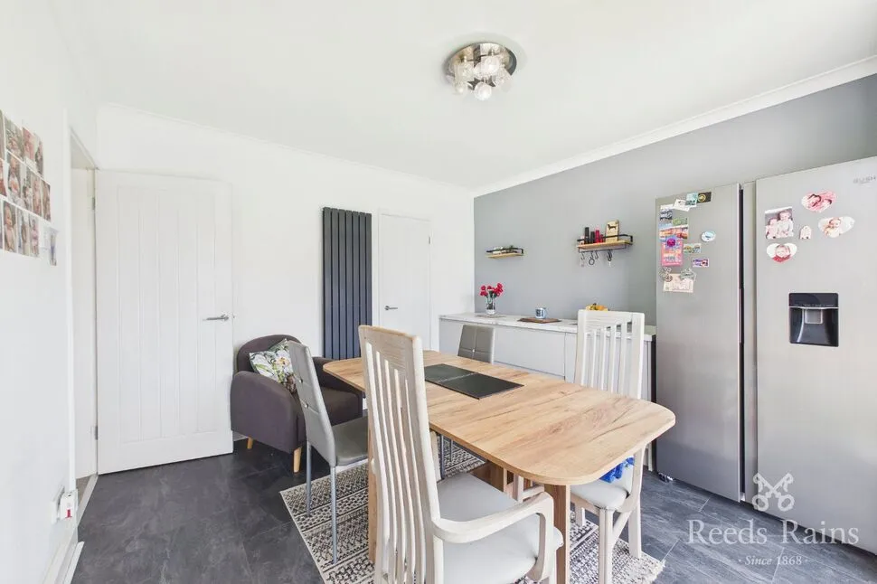 Lingwell Gate Crescent, Wakefield, West Yorkshire, WF1, photo 5