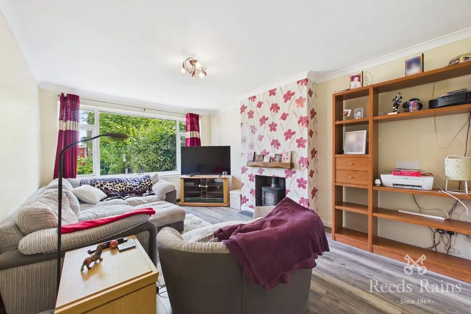 Lingwell Gate Crescent, Wakefield, West Yorkshire, WF1, photo 4