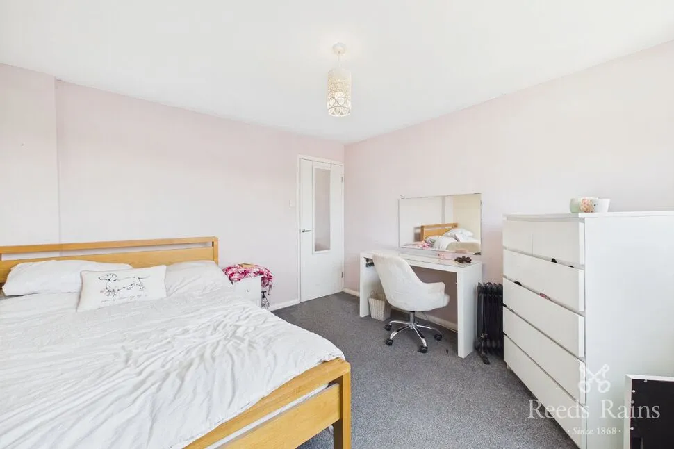 Lingwell Gate Crescent, Wakefield, West Yorkshire, WF1, photo 10