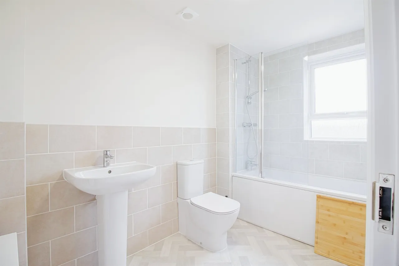 Nairn Way, Lubbesthorpe, Leicester, photo 5