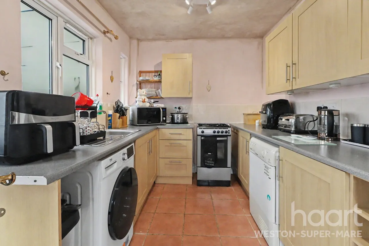 Lonsdale Avenue, Weston-Super-Mare, BS23, photo 4
