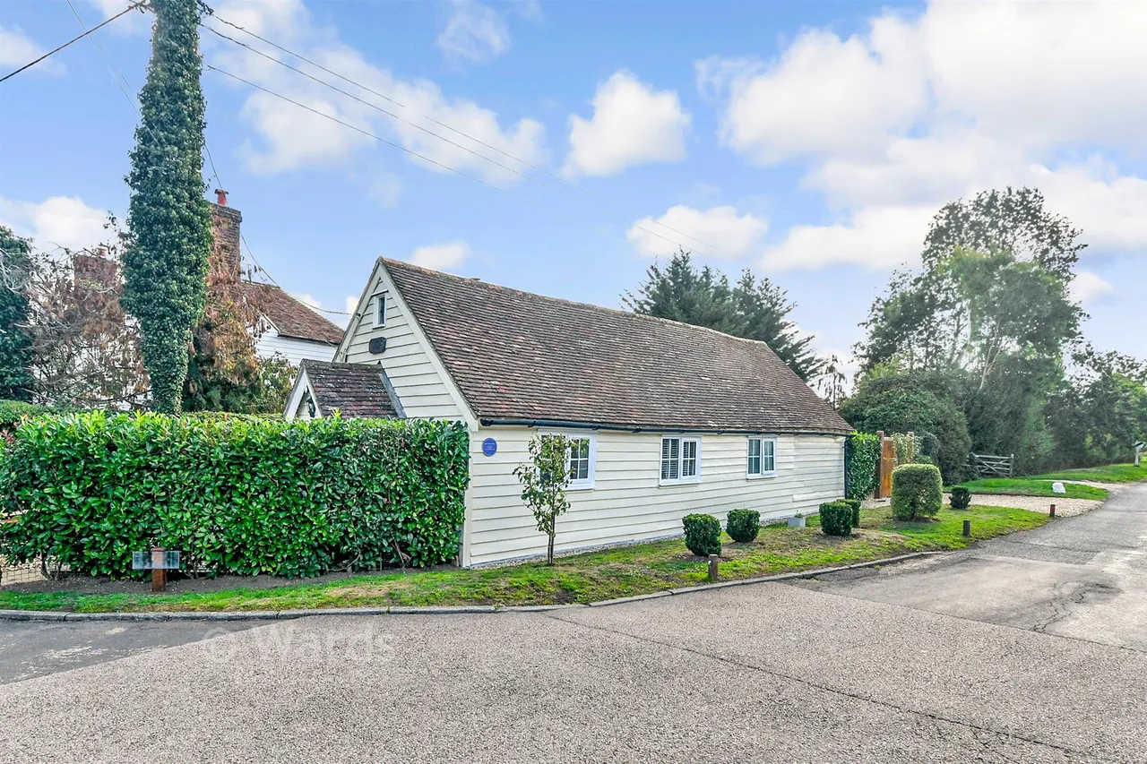 2 bed house for sale, Sand Lane, Frittenden, TN17
