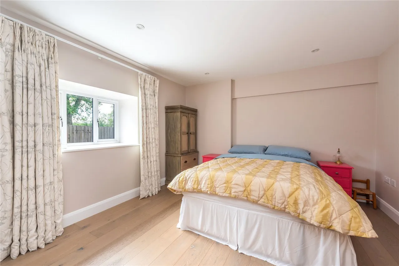 Standon Lane, Ockley, RH5, photo 16