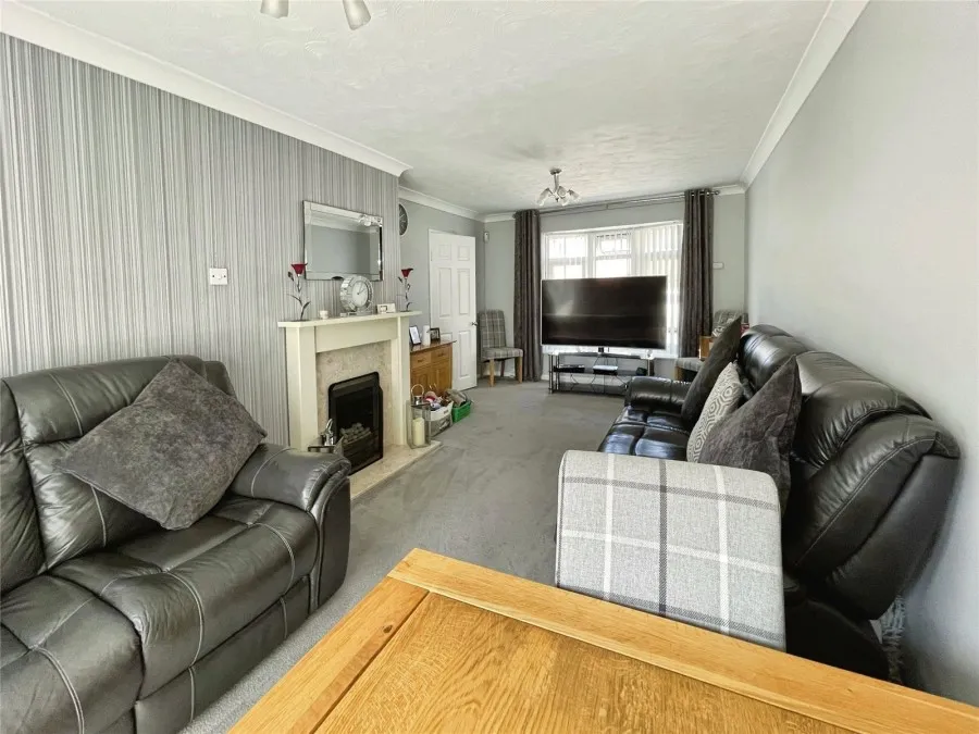 with 2 bedrooms in Harlow, CM17, photo 5