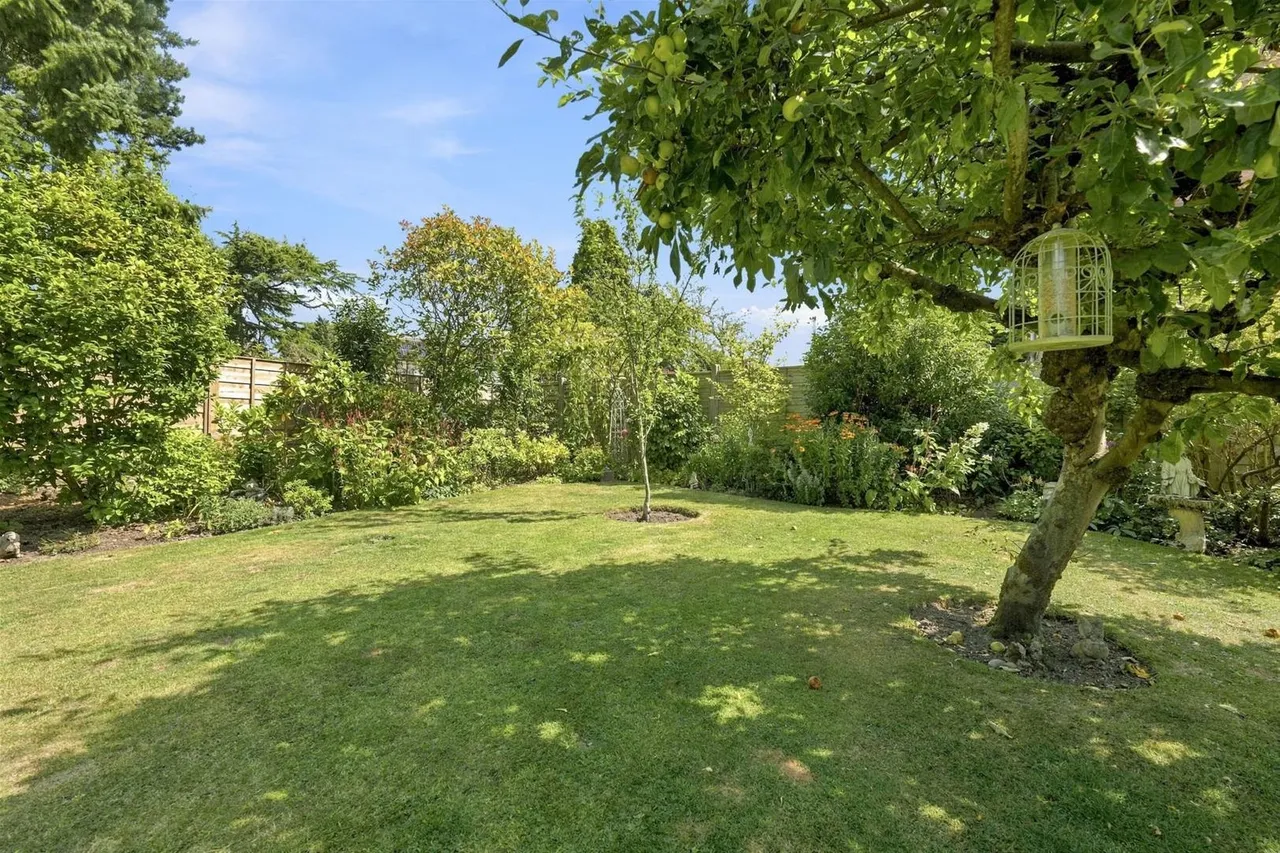 Butley Lanes, Prestbury, photo 21