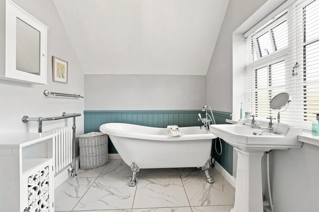 Butley Lanes, Prestbury, photo 14