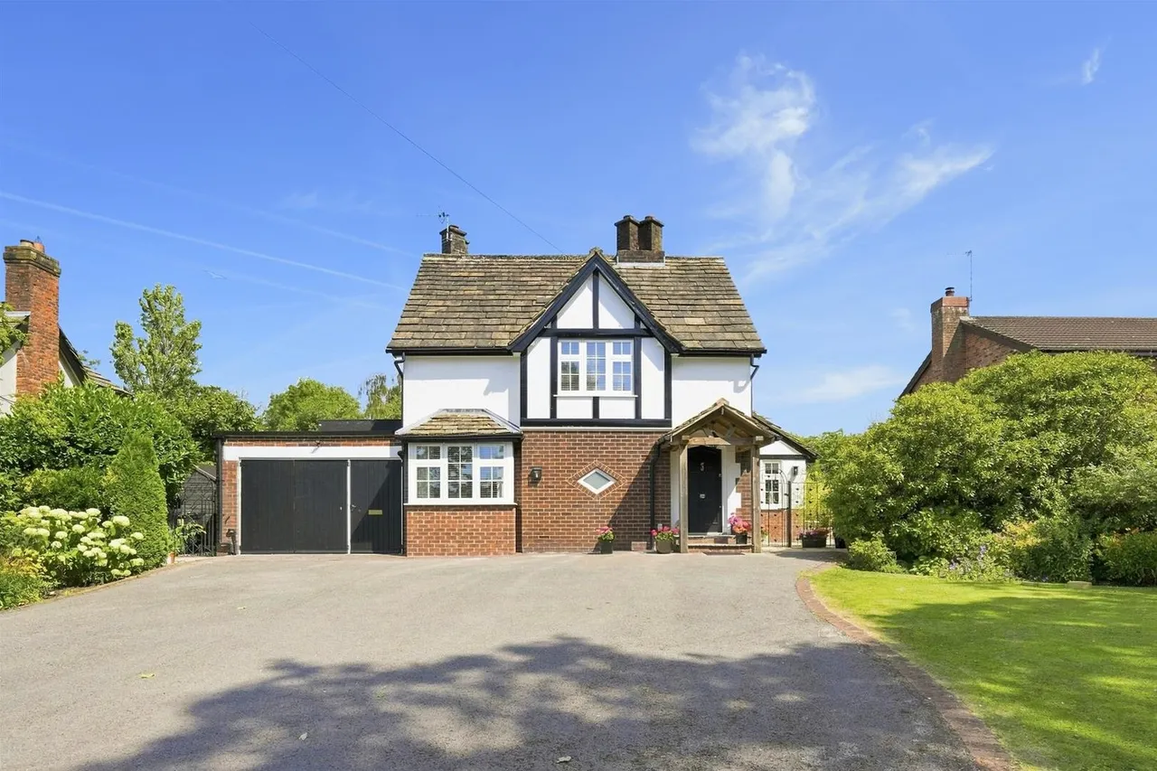 Butley Lanes, Prestbury, photo 16
