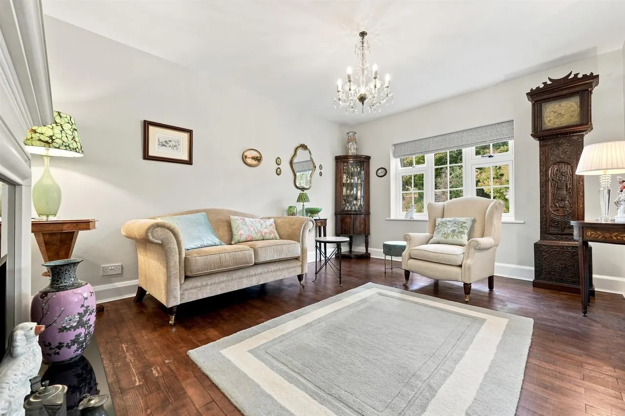 Butley Lanes, Prestbury, photo 4