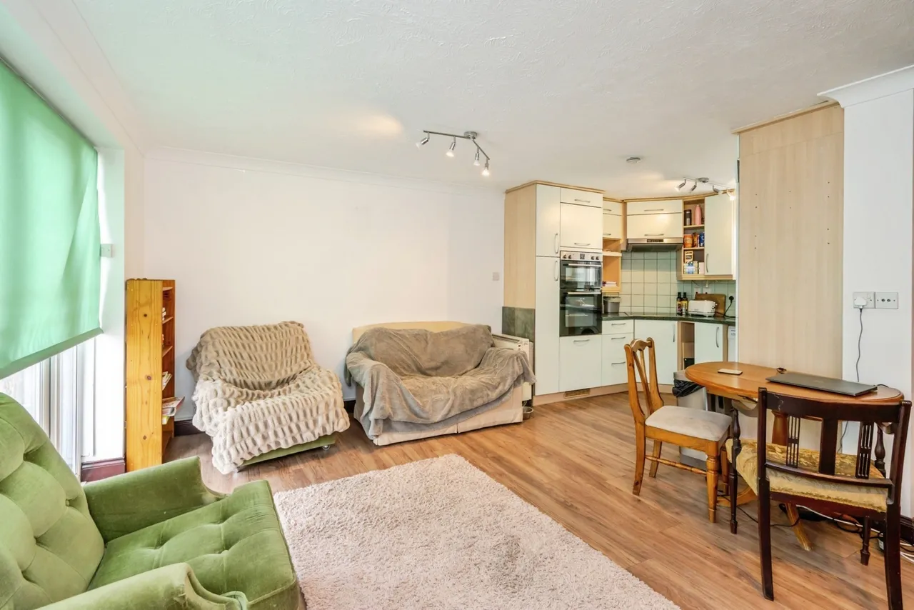 Market Street, Bognor Regis, PO21, photo 6