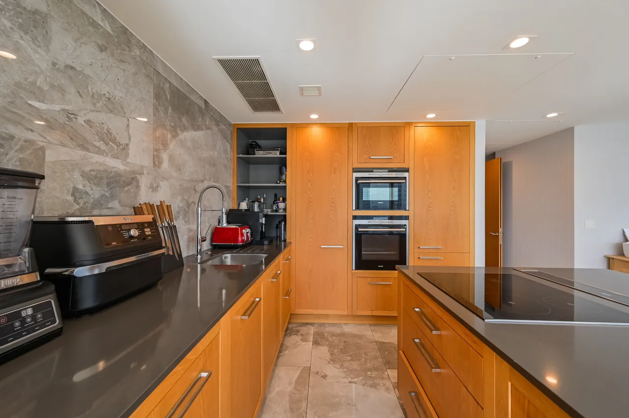 3006 West India Quay, 26 Hertsmere Road, London, photo 6
