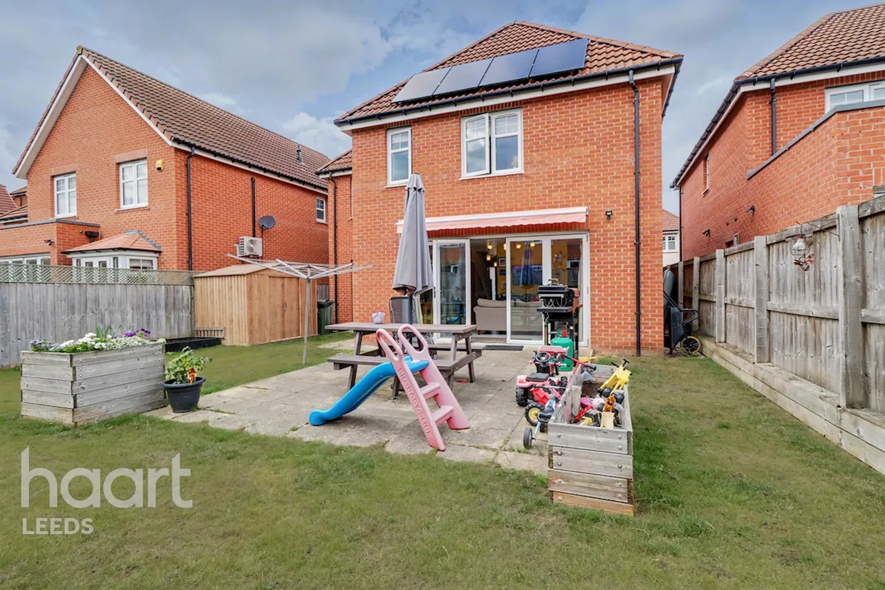 Gascoigne Close, Pontefract, WF8, photo 19