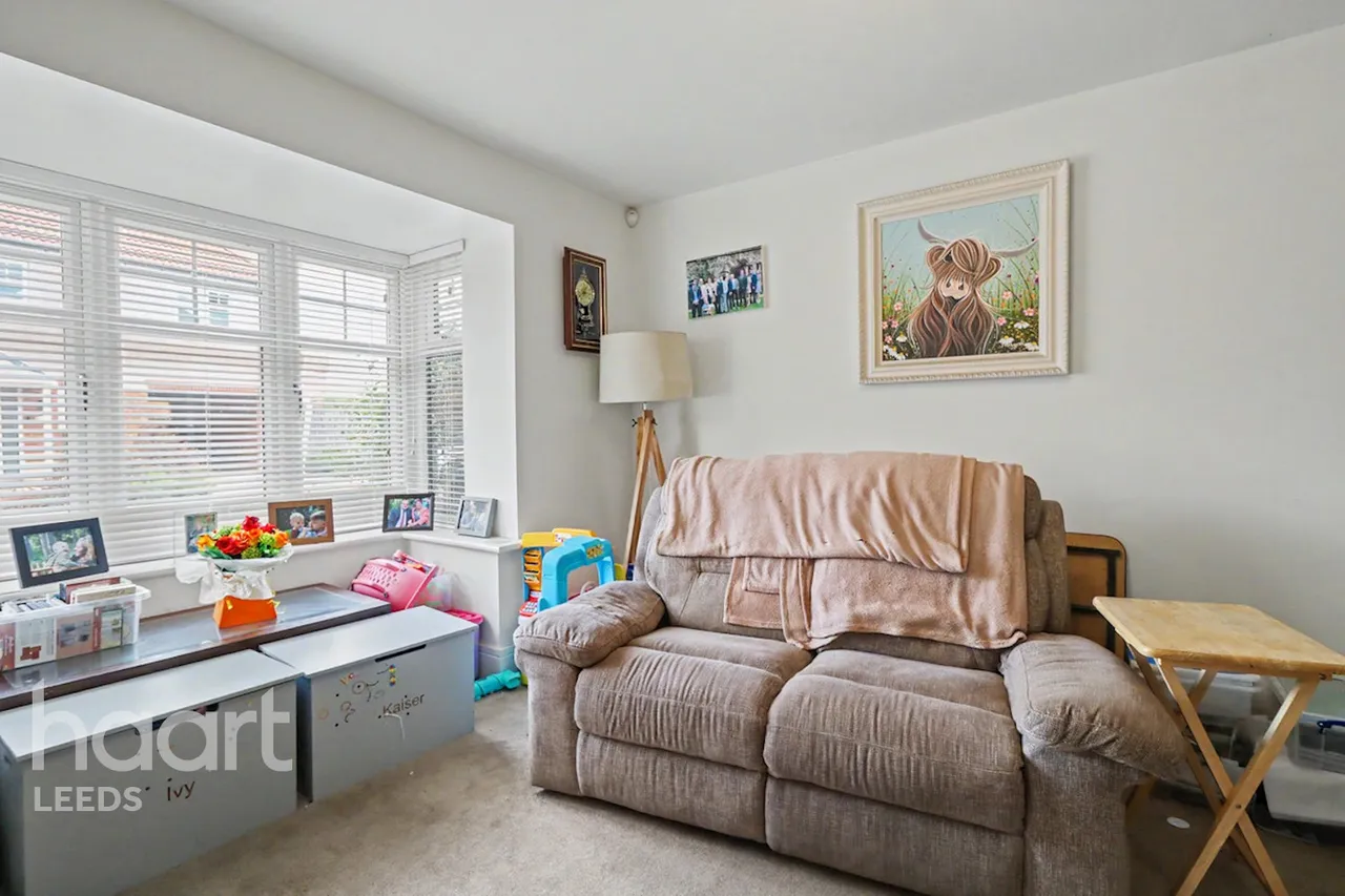 Gascoigne Close, Pontefract, WF8, photo 8