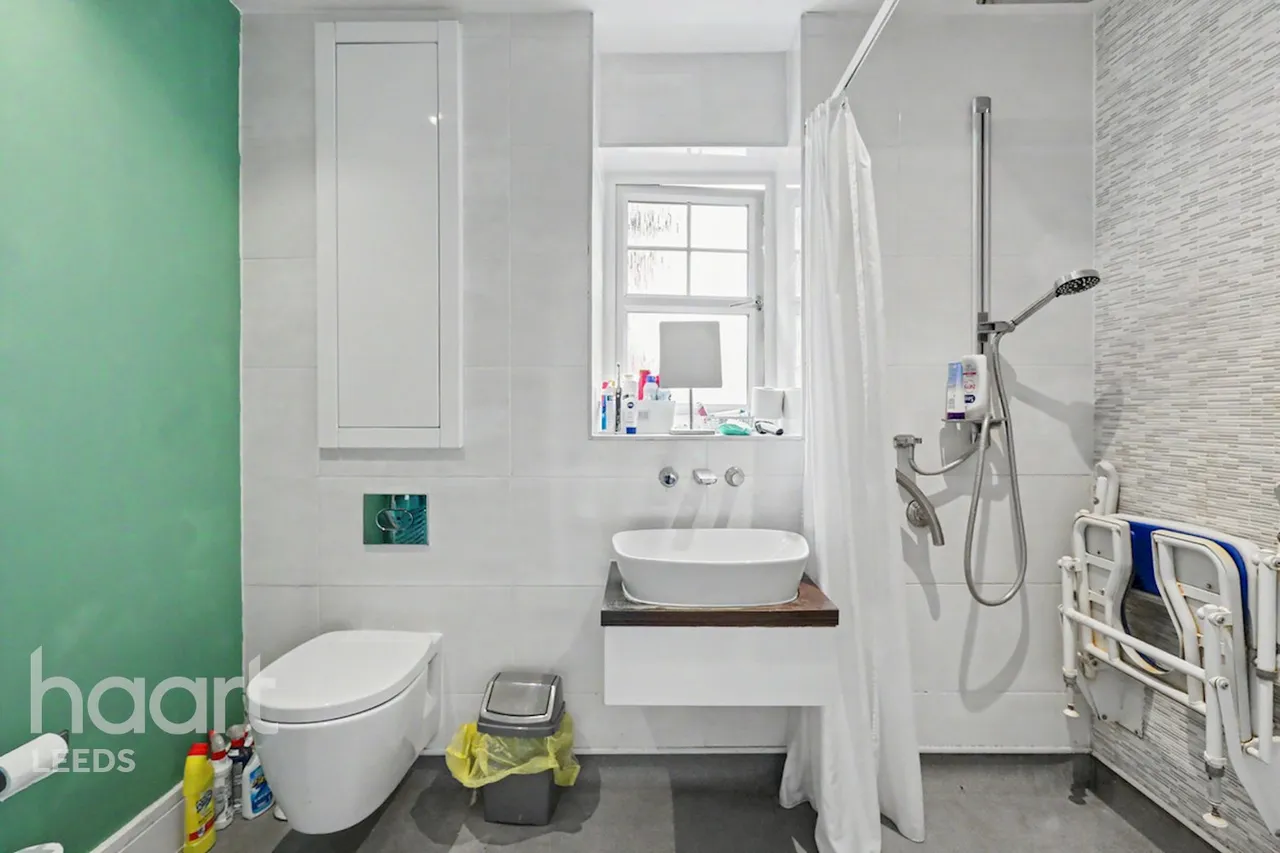 Gascoigne Close, Pontefract, WF8, photo 15