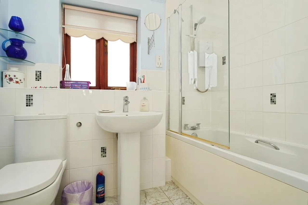 Burma Close, Evesham, WR11, photo 13