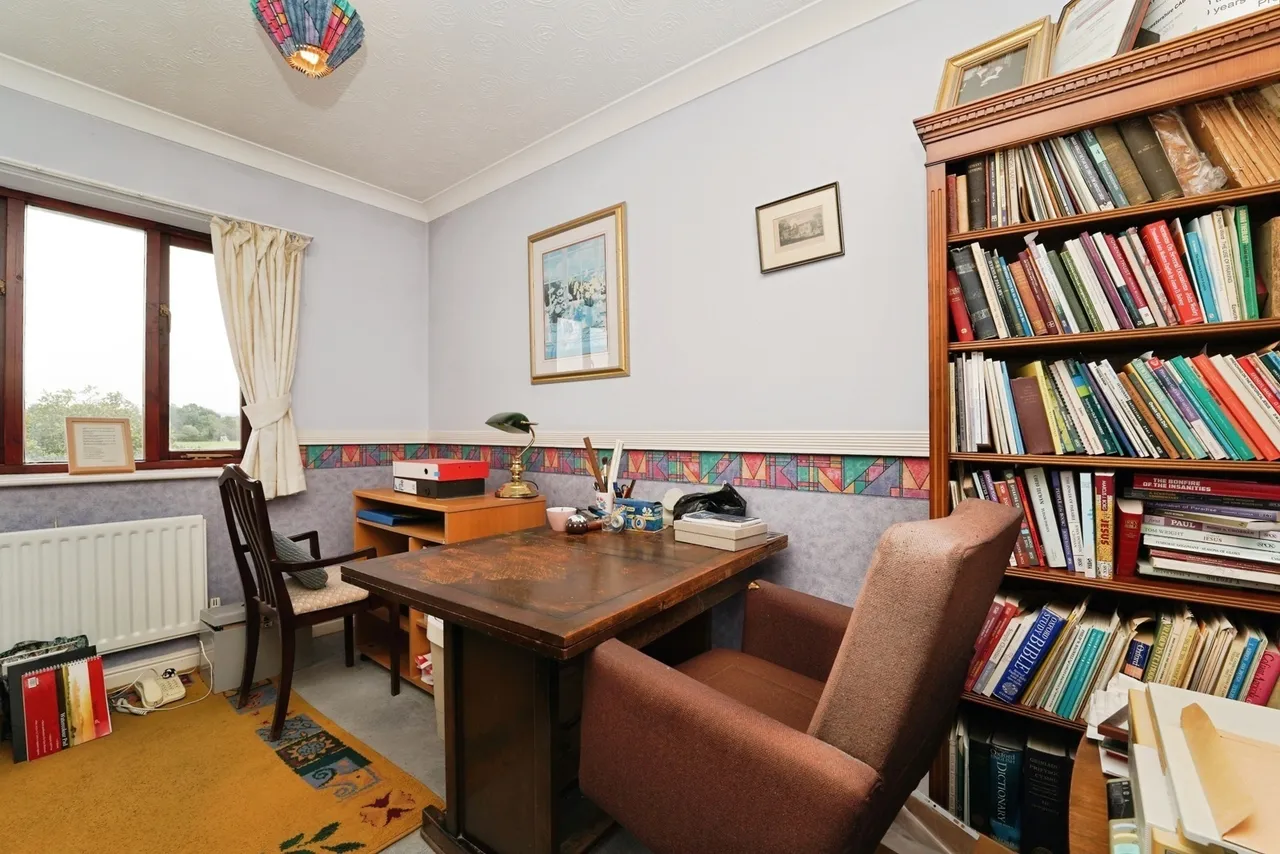 Burma Close, Evesham, WR11, photo 10
