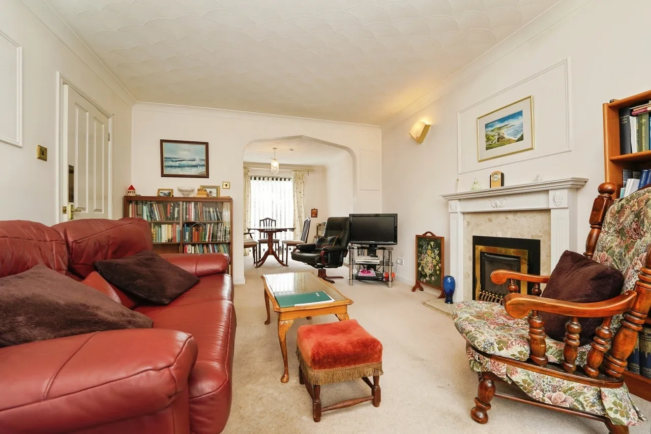 Burma Close, Evesham, WR11, photo 3